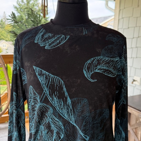 Nile | Midnight Long Sleeve Top - Picture 3 of 8